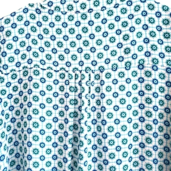 SKIES are Blue Split Neck Top - Picture 6 of 11